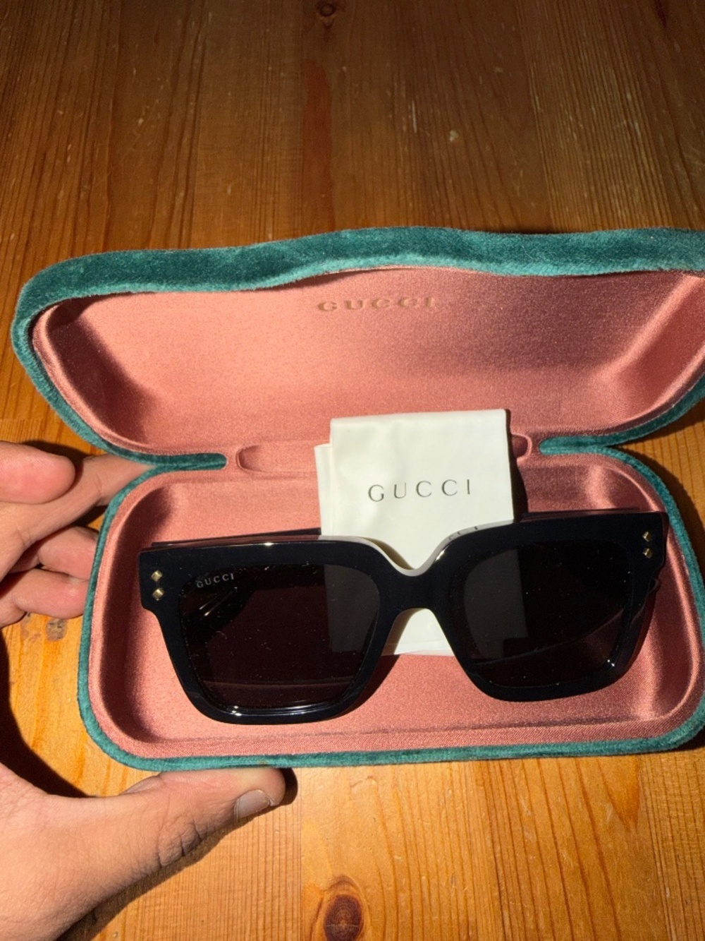 Original black GUCCI men’s rectangle sunglasses